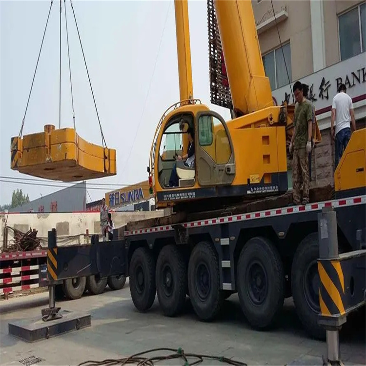 合浦当地吊车出租|机器吊装|75吨|工厂搬迁服务